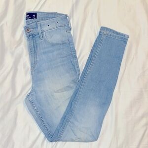 Hollister Light Wash High Waist Skinny Jean